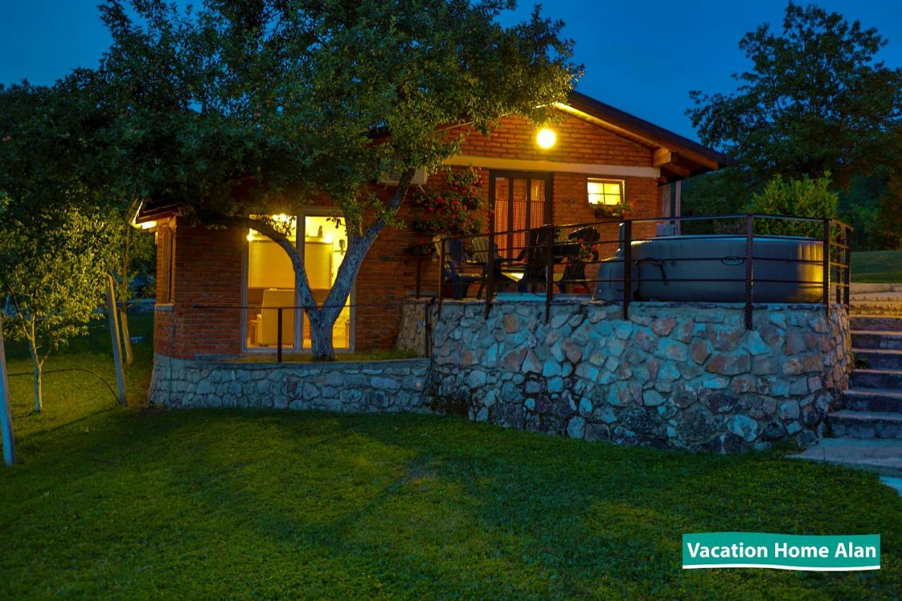 Vacation Home Alan 2 Kulen Vakuf Exterior foto