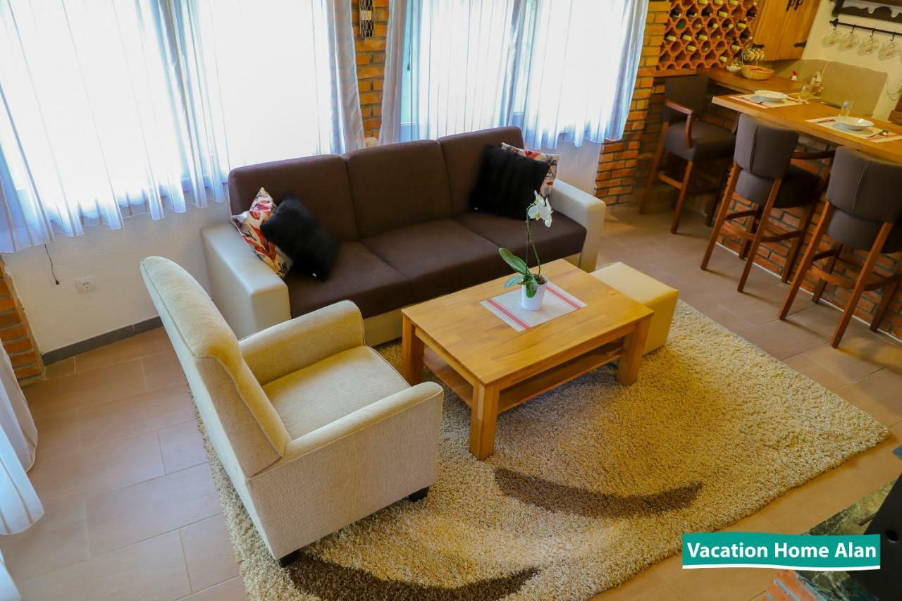 Vacation Home Alan 2 Kulen Vakuf Exterior foto
