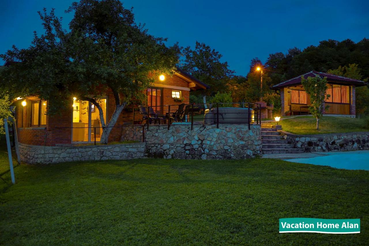 Vacation Home Alan 2 Kulen Vakuf Exterior foto
